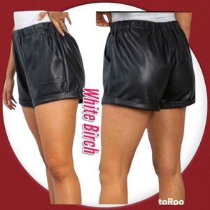 NWOT White Birch Black Faux Leather Short sz S